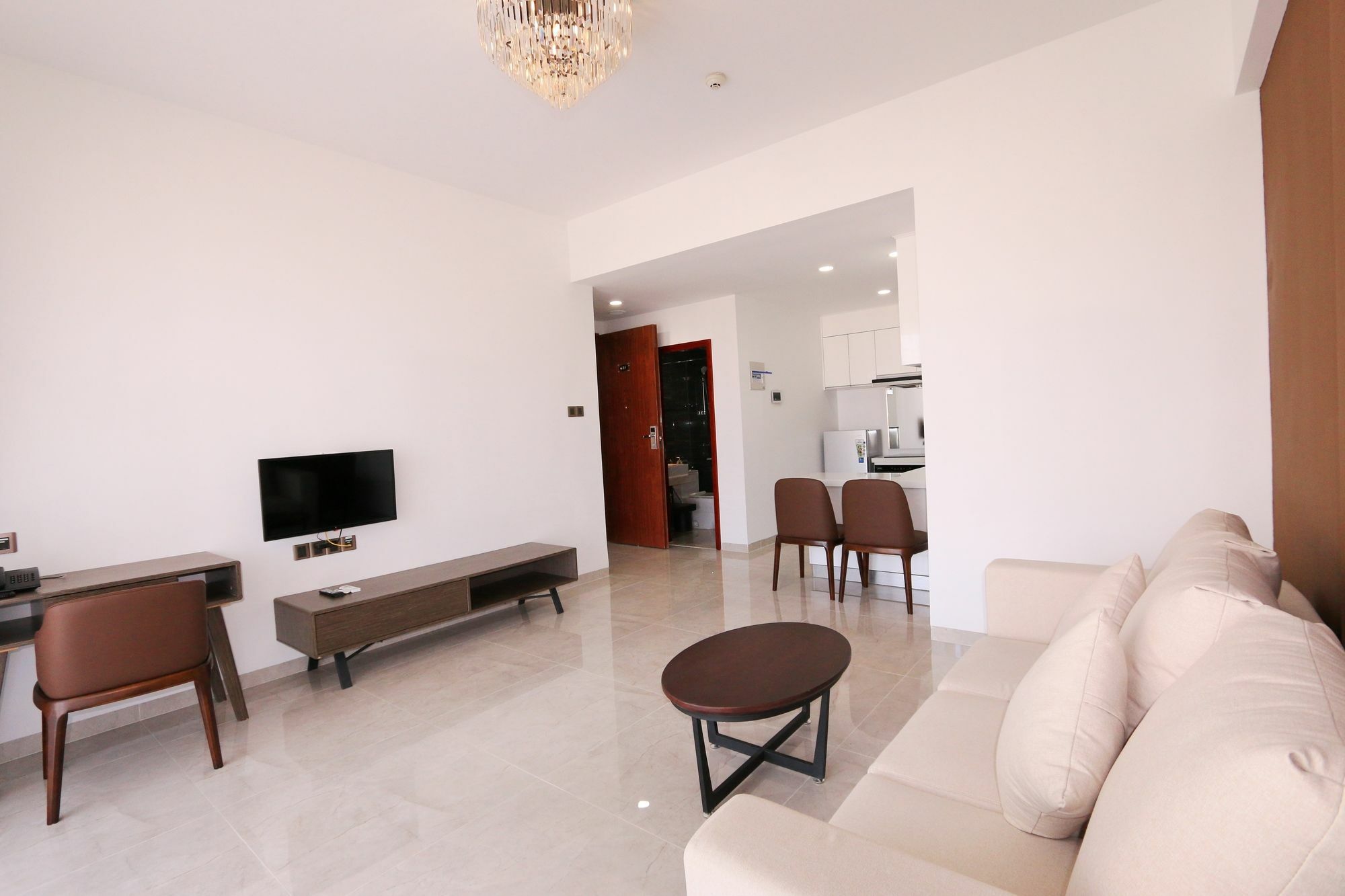 Eastland Hotel & Apartment Phnom Penh Zewnętrze zdjęcie