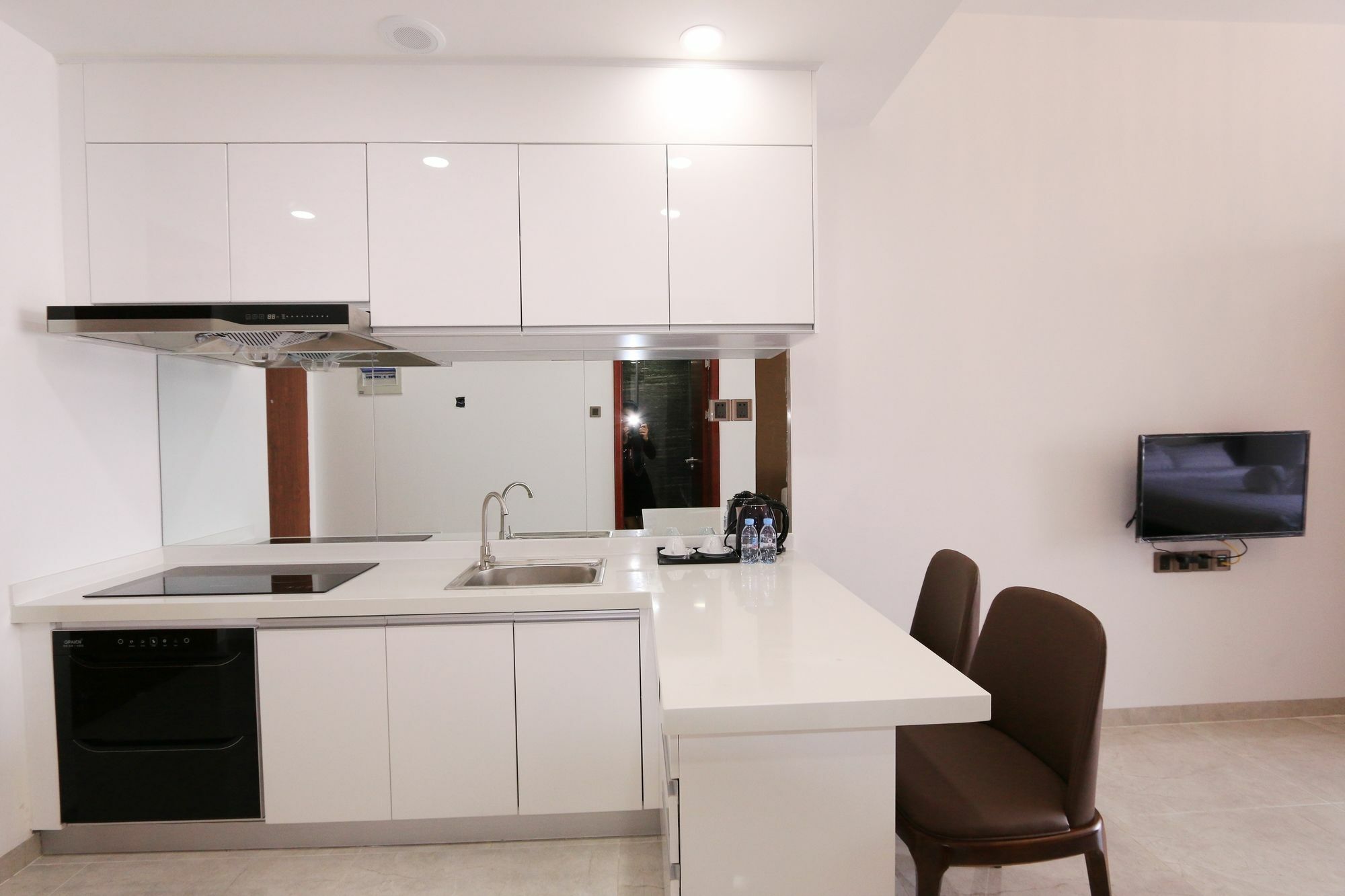 Eastland Hotel & Apartment Phnom Penh Zewnętrze zdjęcie
