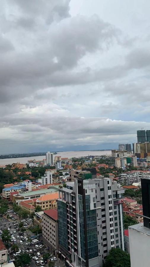 Eastland Hotel & Apartment Phnom Penh Zewnętrze zdjęcie