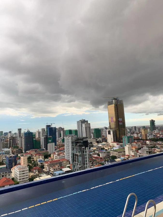 Eastland Hotel & Apartment Phnom Penh Zewnętrze zdjęcie