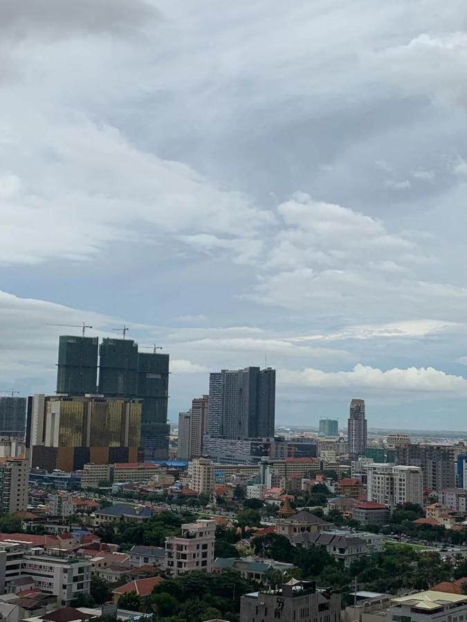 Eastland Hotel & Apartment Phnom Penh Zewnętrze zdjęcie